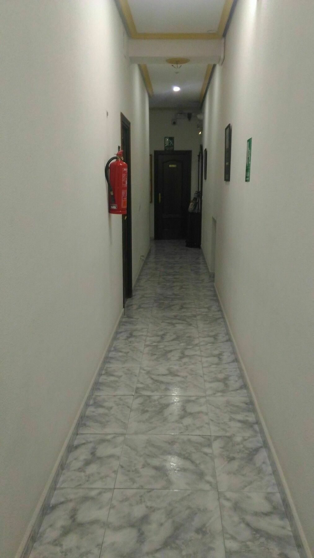Hostal Palacios Fuencarral Madrid Exterior photo