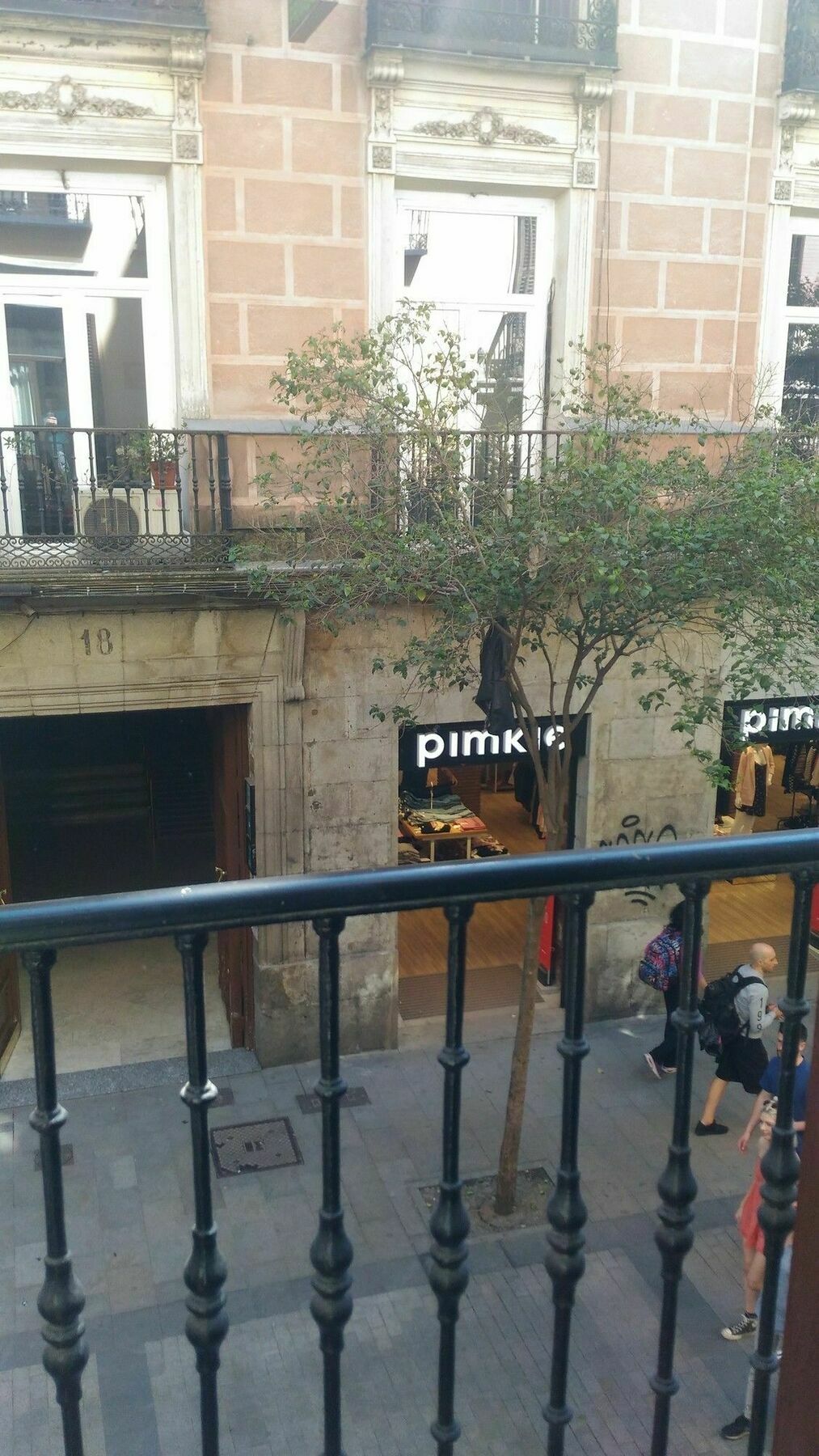Hostal Palacios Fuencarral Madrid Exterior photo