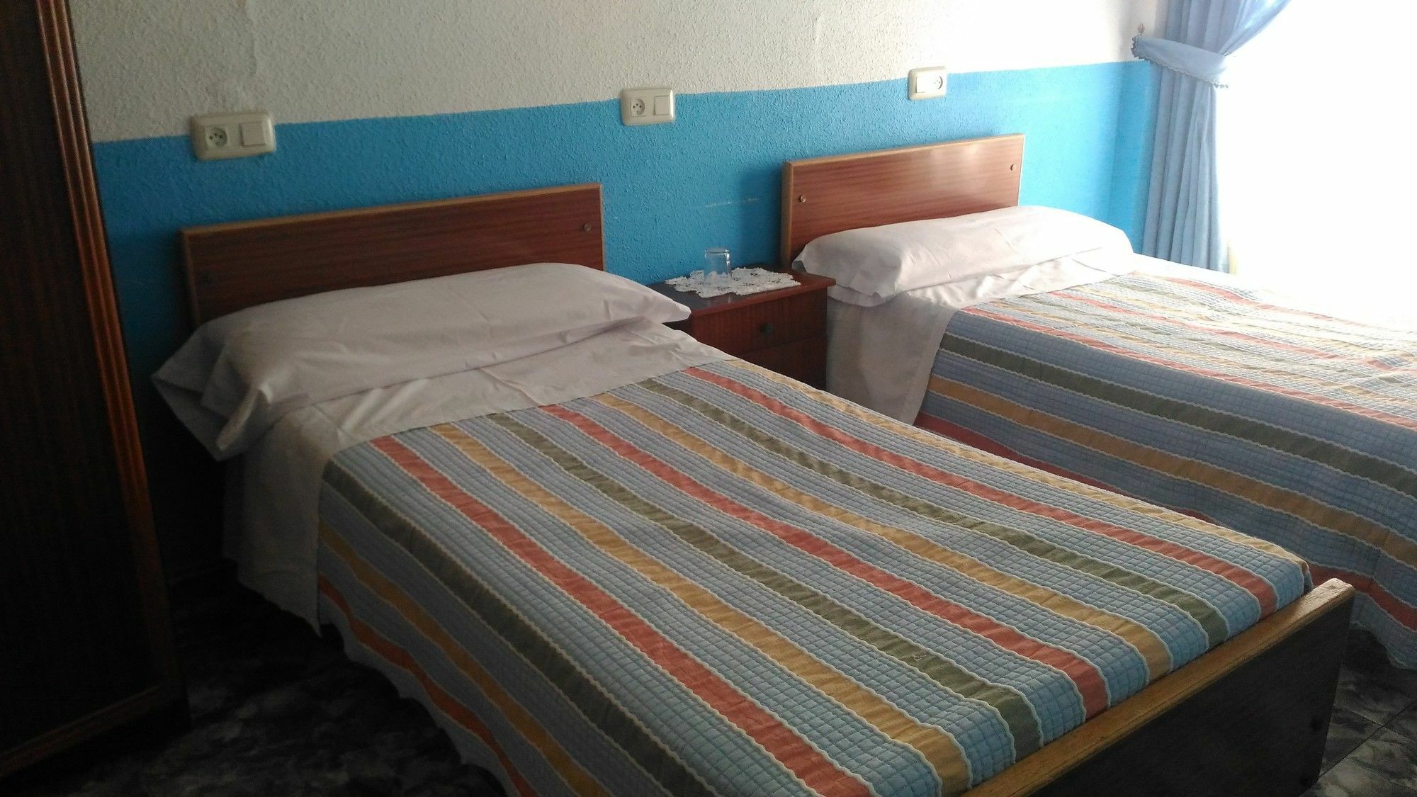 Hostal Palacios Fuencarral Madrid Exterior photo